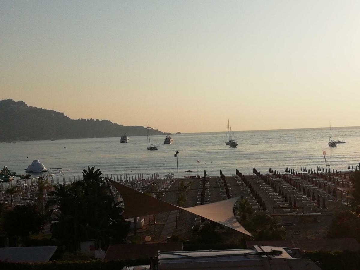 B&B Baia Delle Sirene Джардини-Наксос Экстерьер фото